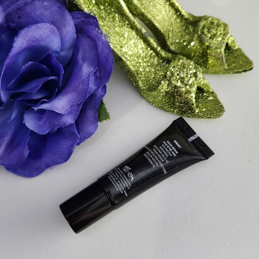 5/$25 NYX Professional Makeup Multitasker Mixing Medium NWOBox - Picture 2 of 4